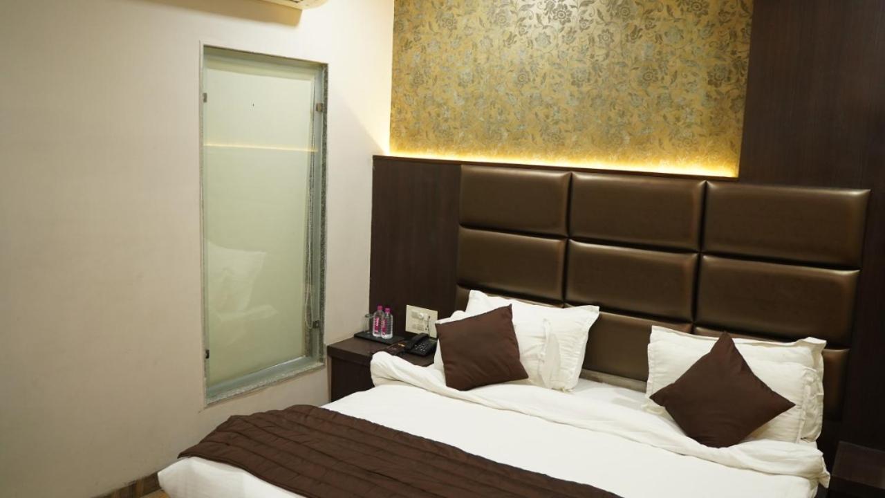 Raas Mahal-Hotel In Jaipur Near Tourist Places Extérieur photo